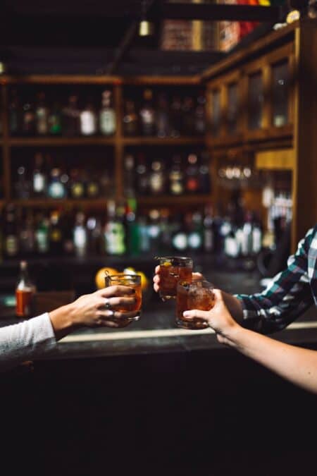 Happy hours : un levier subtil mais puissant pour faire grimper le chiffre d'affaires
